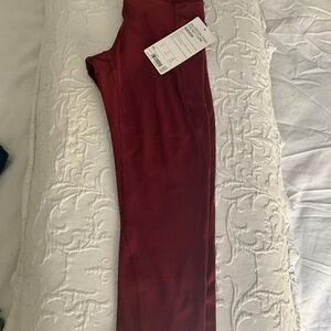 ATHLETA- Salution Stash pocket capri